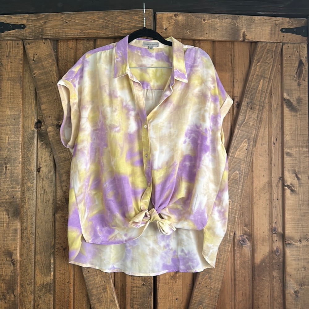 Wishlist apparel button up